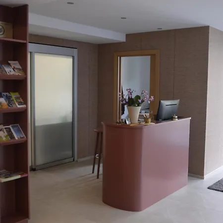 Parkhotel Zur Linde فندق 4*