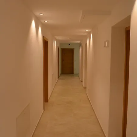 فندق Parkhotel Zur Linde 4*