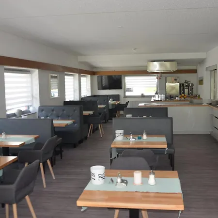 Hotel Parkhotel Zur Linde Silandro