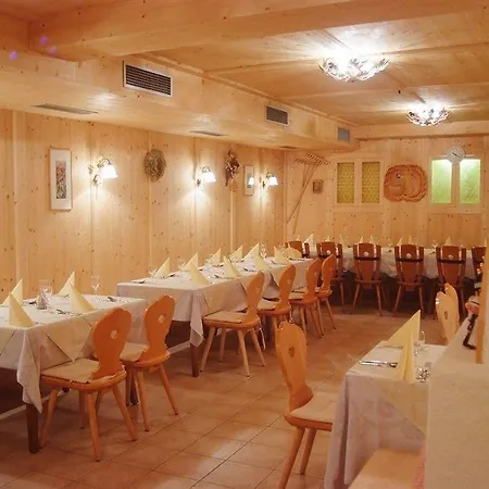 Parkhotel Zur Linde 4*